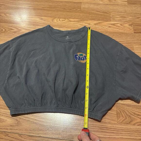 Offline By Aerie Cropped Tee Size Small - Picture 4 of 5